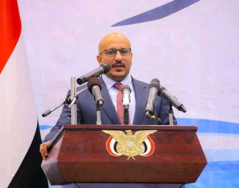 العميد طارق صالح: مجلس القيادة الرئاسي منحاز لهذا الأمر
