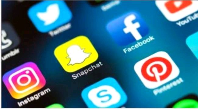 نيبال تحجب معظم مواقع التواصل الاجتماعى لعدم تسجيلها لدى الحكومة