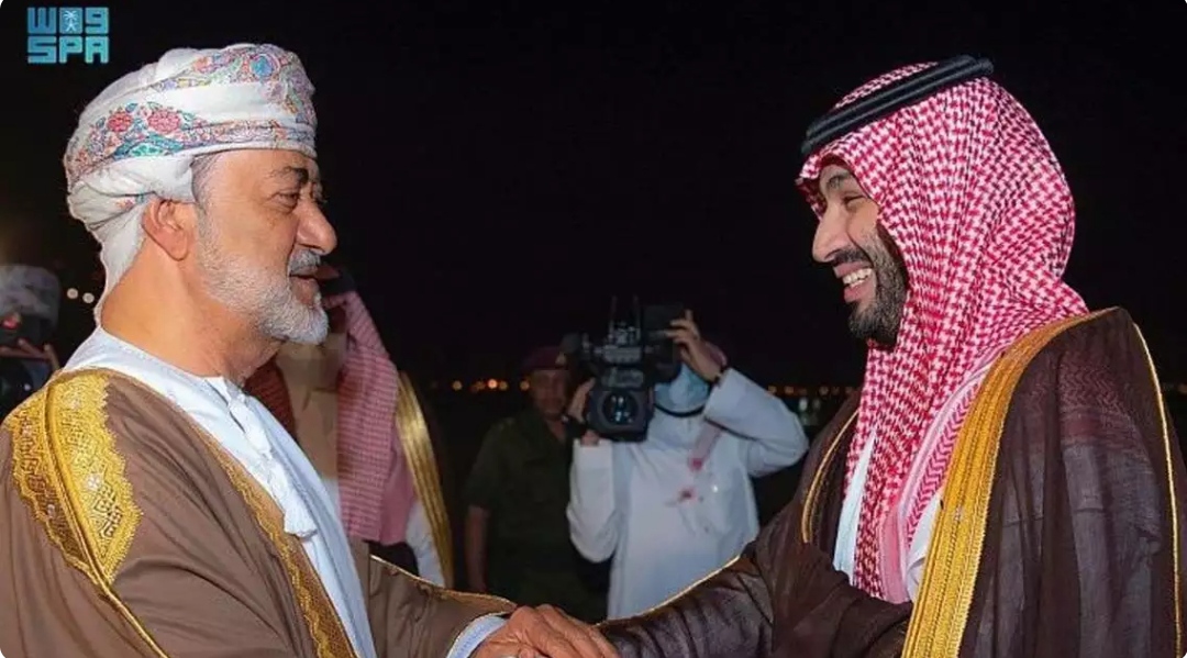 بيان سعودي عماني مشترك لإيجاد حل سياسي للأزمة في اليمن