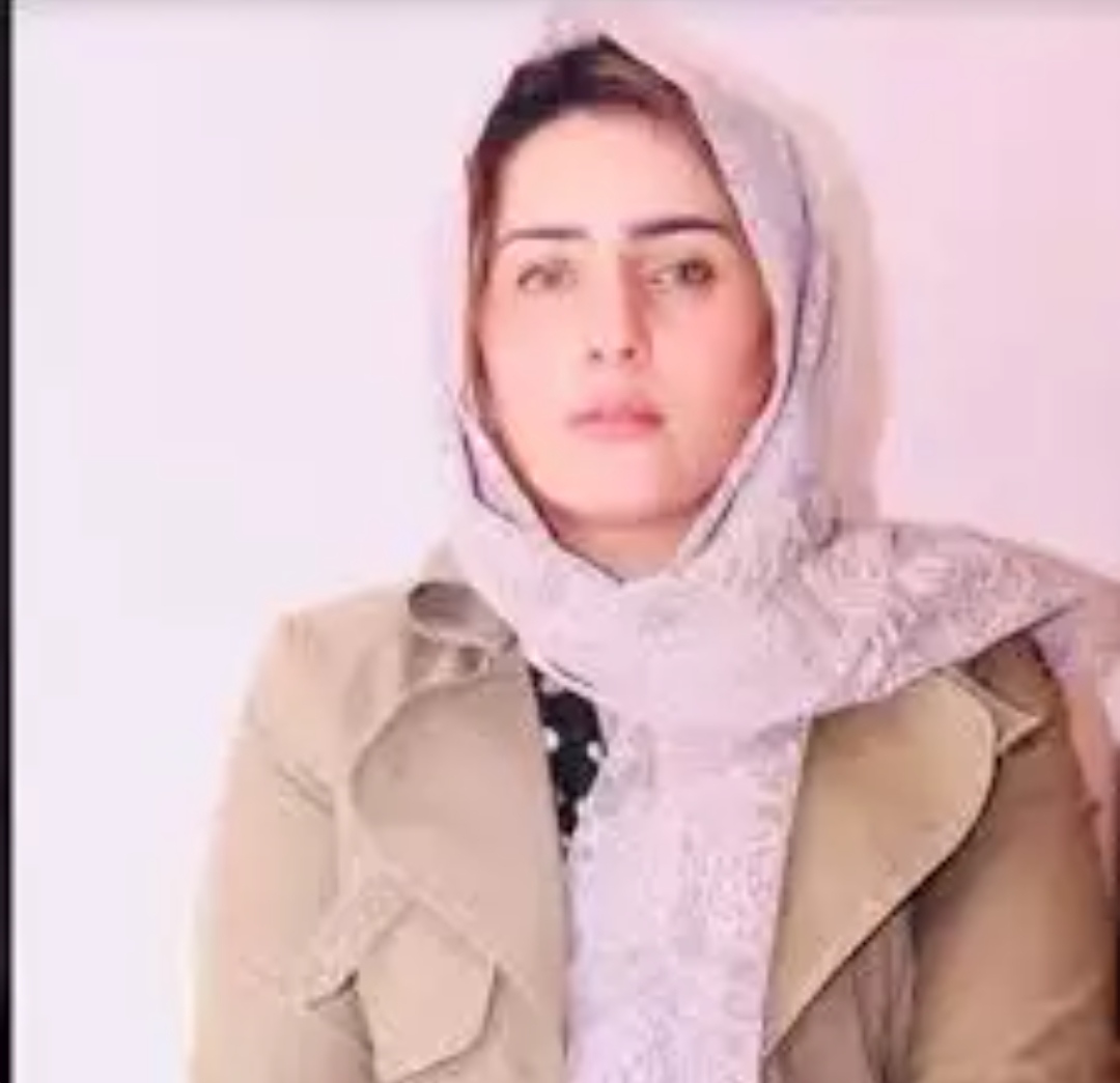 ناشطة حقوقية :قيادي حوثي يهدد أعضاء هيئة التدريس في جامعة عمران بفصلهم