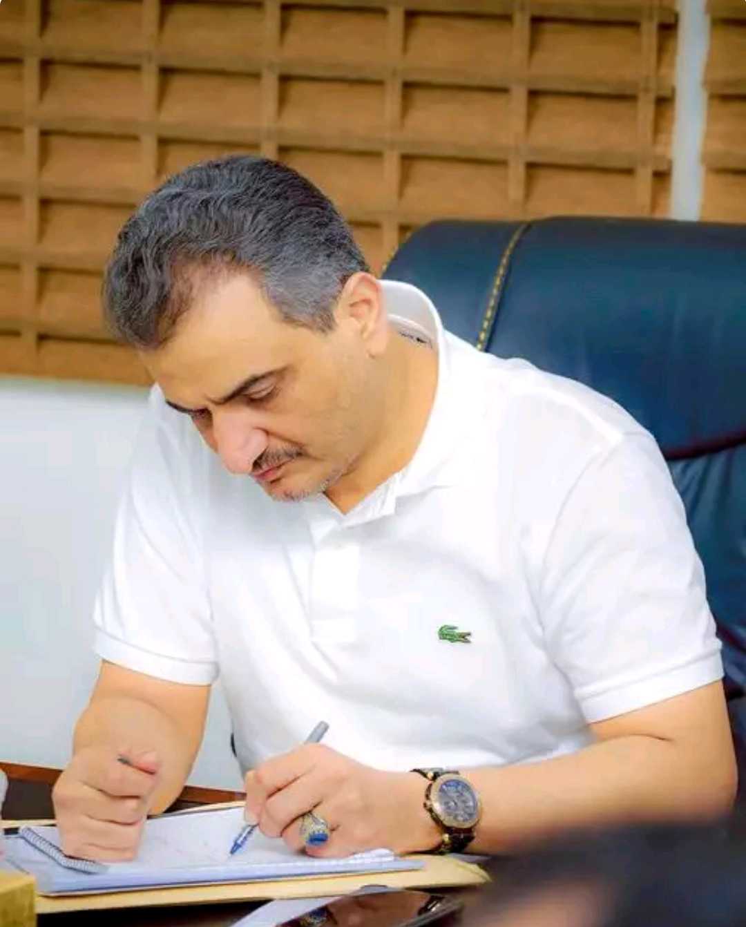 محافظ العاصمة عدن يُكلف مديرين جديدين لمديريتي دار سعد والبريقة