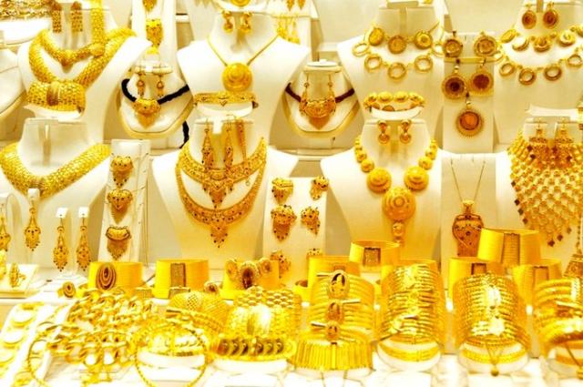 أسعار الذهب اليوم الأحد بين صنعاء وعدن