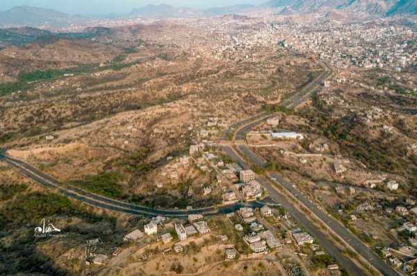 رئيس مفاوضات تعز : الحوثي يتهرب.. لا مفاوضات جديدة في عَمان