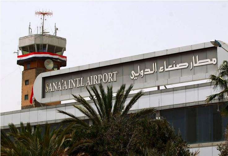 صحفي يمني يكشف الجهة التي رفضت فتح مطار صنعاء الدولي