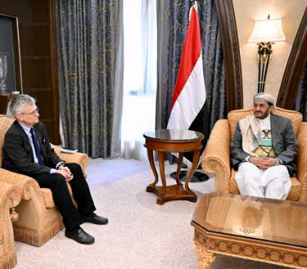 الرئاسي:نرفض رفضاً قاطعاً أي عروض تسلم فيها رقاب اليمنيين للعدو الحوثي
