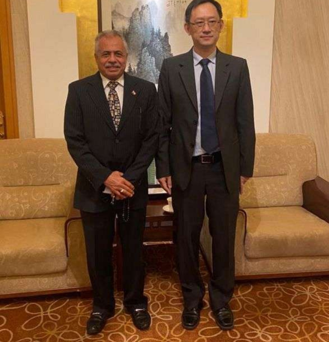 السفير الميتمي يبحث مع مسؤول صيني تعزيز التعاون الثنائي بين البلدين