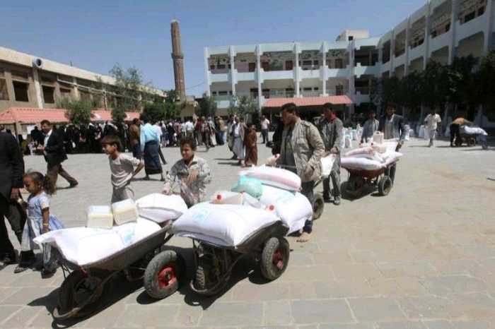 برنامج الغذاء العالمي يوقف توزيع المساعدات في اليمن