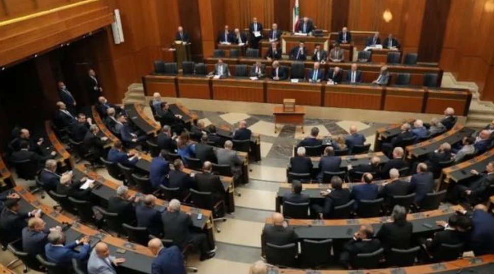 برلمان لبنان يخفق في اختيار رئيس جديد للبلاد
