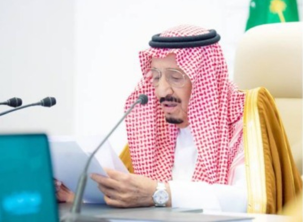 العاهل السعودي: إيران دولة جارة ونأمل أن تغير سلوكها السلبي